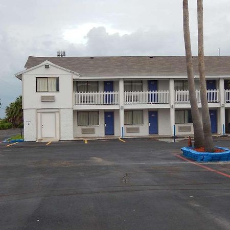 Motel 6 Portland Bagian luar foto