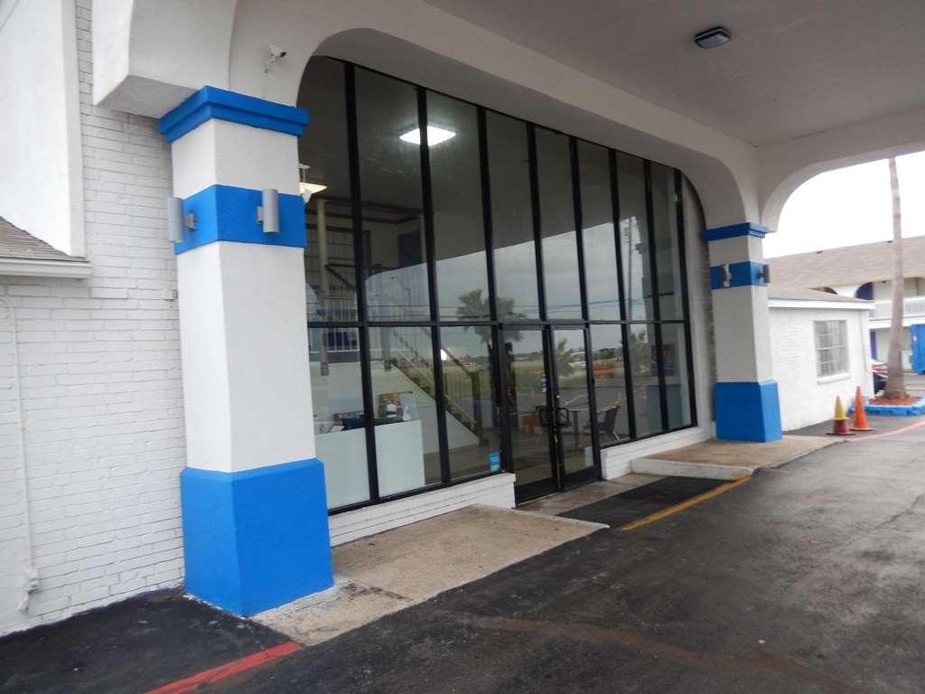 Motel 6 Portland Bagian luar foto