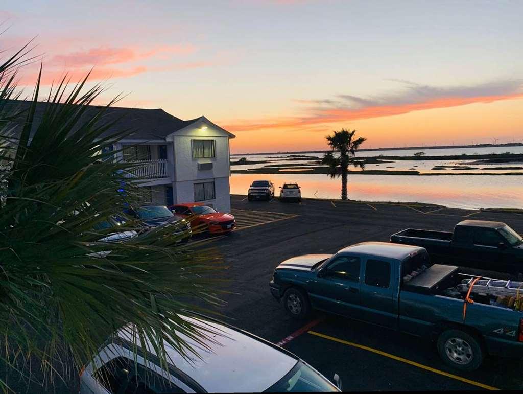 Motel 6 Portland Bagian luar foto